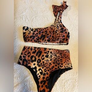 Womens Leopard high waist one piece with one side shoulder!